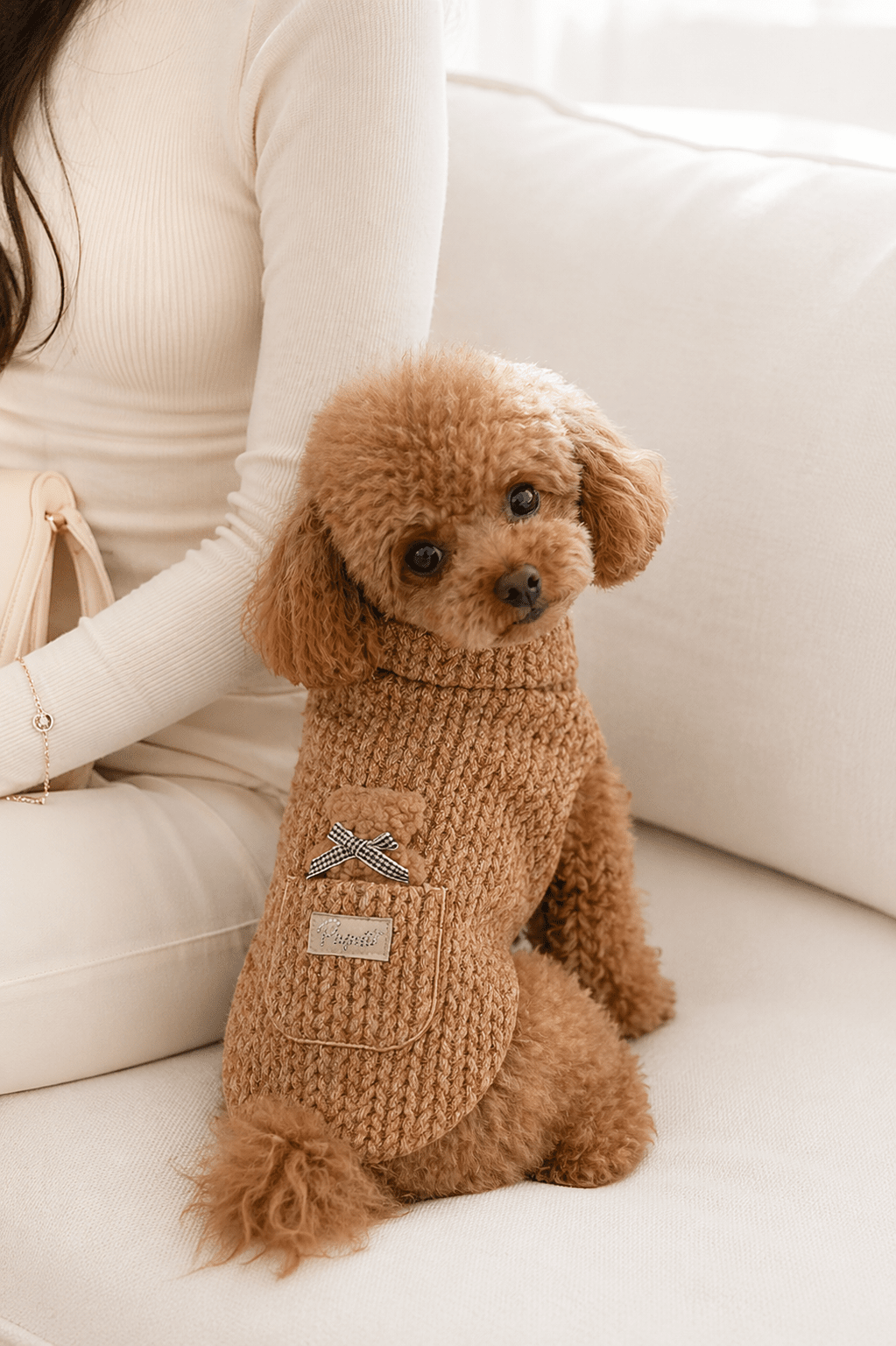 SWEATER WITH TEDDY POCKET